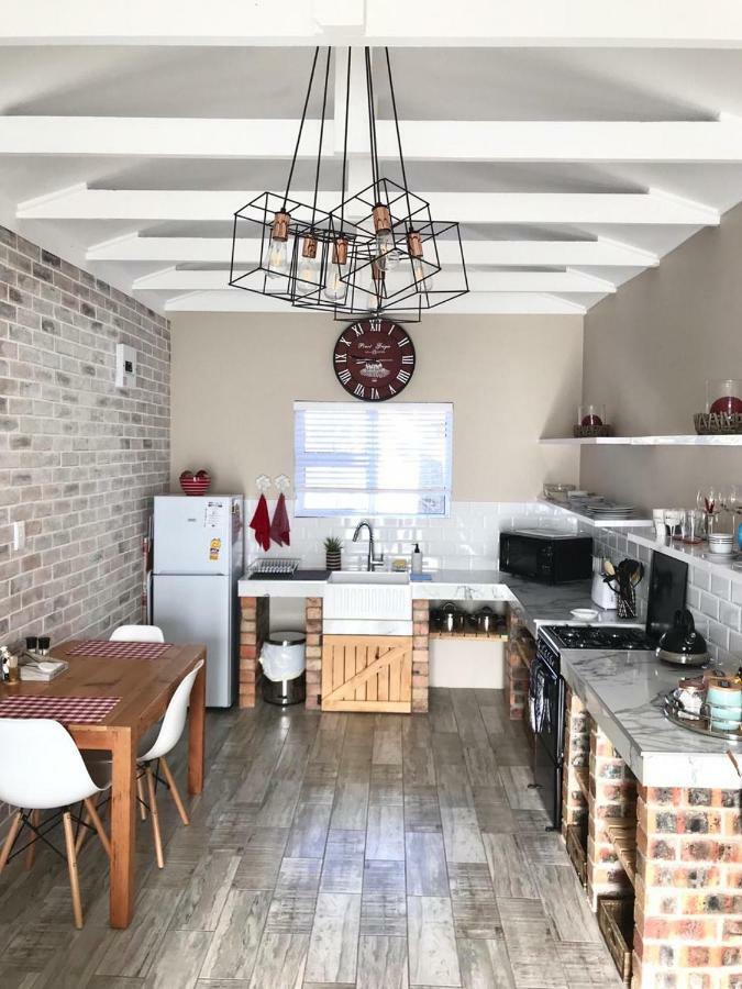 Posto Al Sole - Il Bacio Apartment Белвил Екстериор снимка