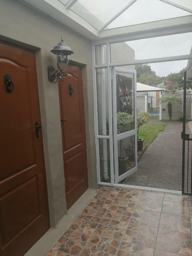 Posto Al Sole - Il Bacio Apartment Белвил Екстериор снимка