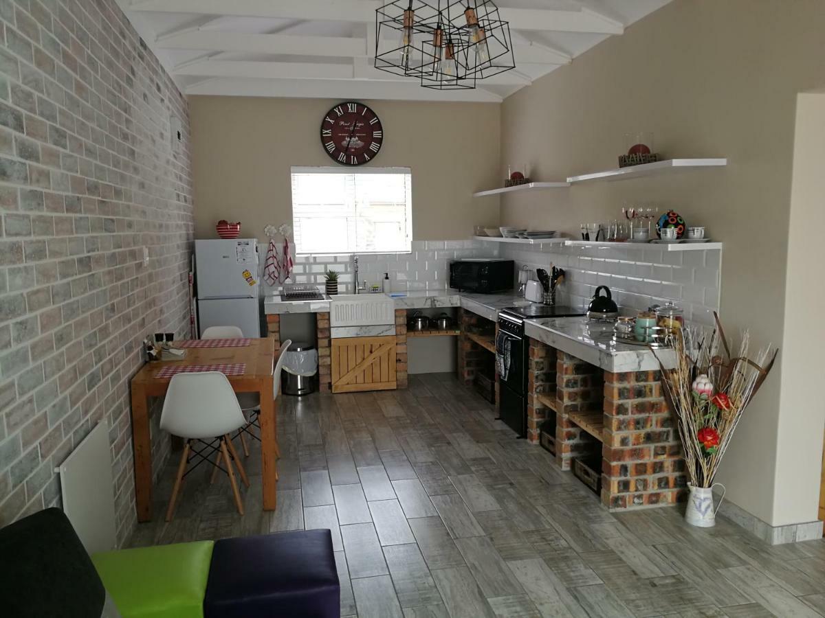 Posto Al Sole - Il Bacio Apartment Белвил Екстериор снимка
