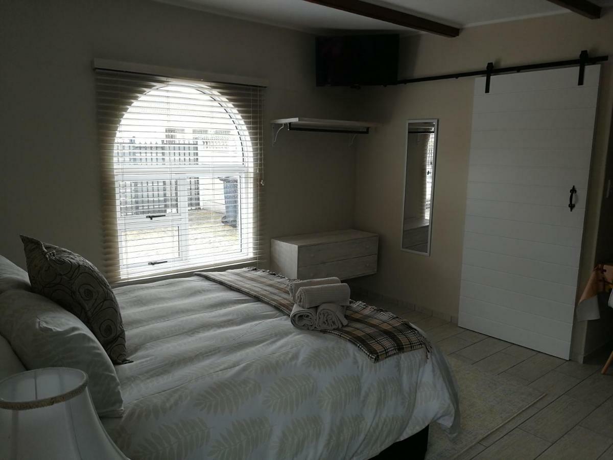Posto Al Sole - Il Bacio Apartment Белвил Екстериор снимка